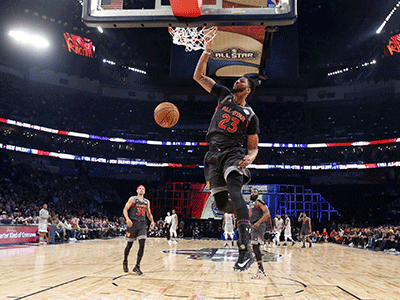 世预赛中国vs阿曼足球